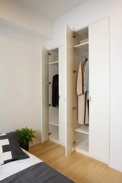 Castalia Azabujuban Ⅱ  - Interior - ["Wood", "Plant", "Flooring"]