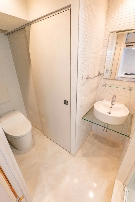 Prele Duc Kyobashi - Interior - ["Bathroom", "Plumbing fixture", "Flooring"]