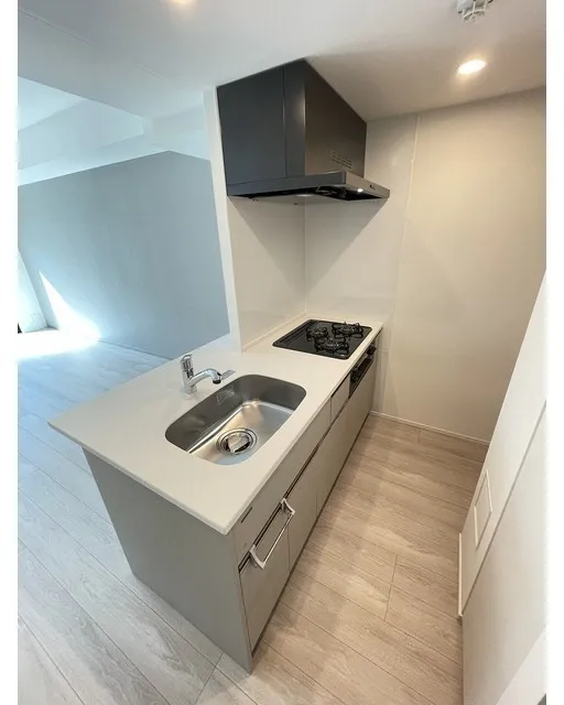 Comforia Nakakasai - Interior - ["Floor", "Apartment", "Kitchen"]