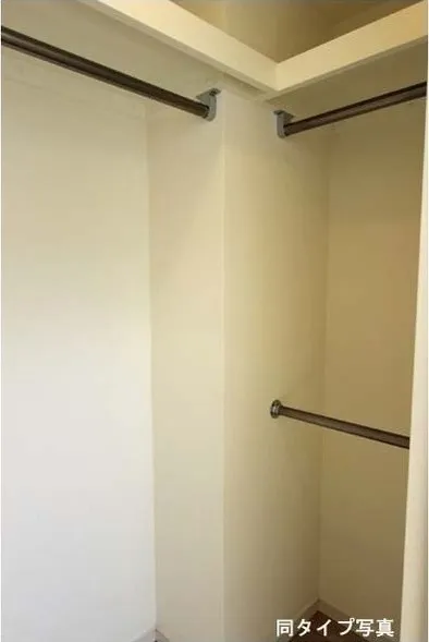 Comforia Honkomagome - Interior - ["Wall", "Room", "Door"]