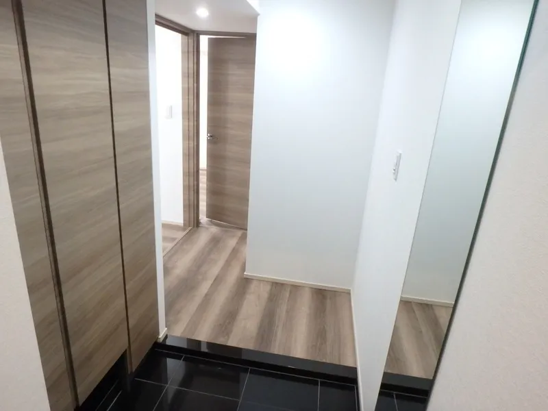 Orchid Residence Ueno - Interior - ["Wood", "Flooring", "Floor"]