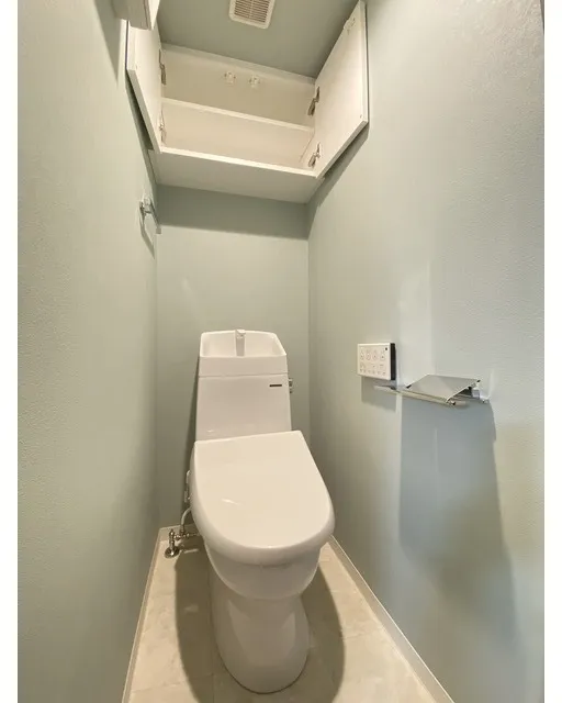 La Douceur Musashikoyama - Interior - ["Toilet seat", "Toilet", "Plumbing fixture"]