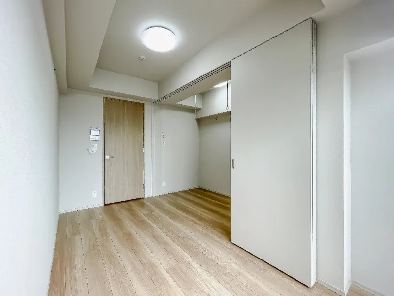 Due Kameido III - Interior - ["Flooring", "Floor", "Wood"]