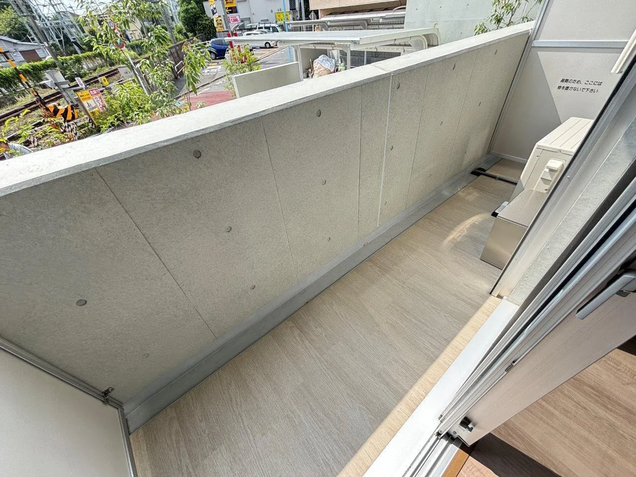Lefon Livent Suginami Eifuku - Interior - ["Composite material", "Floor", "Silver"]