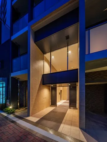 Milia Residence Negishi Yanagi Dori - Exterior - ["Blue", "Building", "Window"]