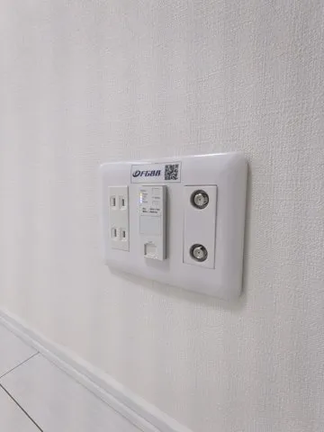 Citywalk Ebara Nakanobu - Interior - ["Wall Socket", "Technology", "AC power plugs and sockets"]