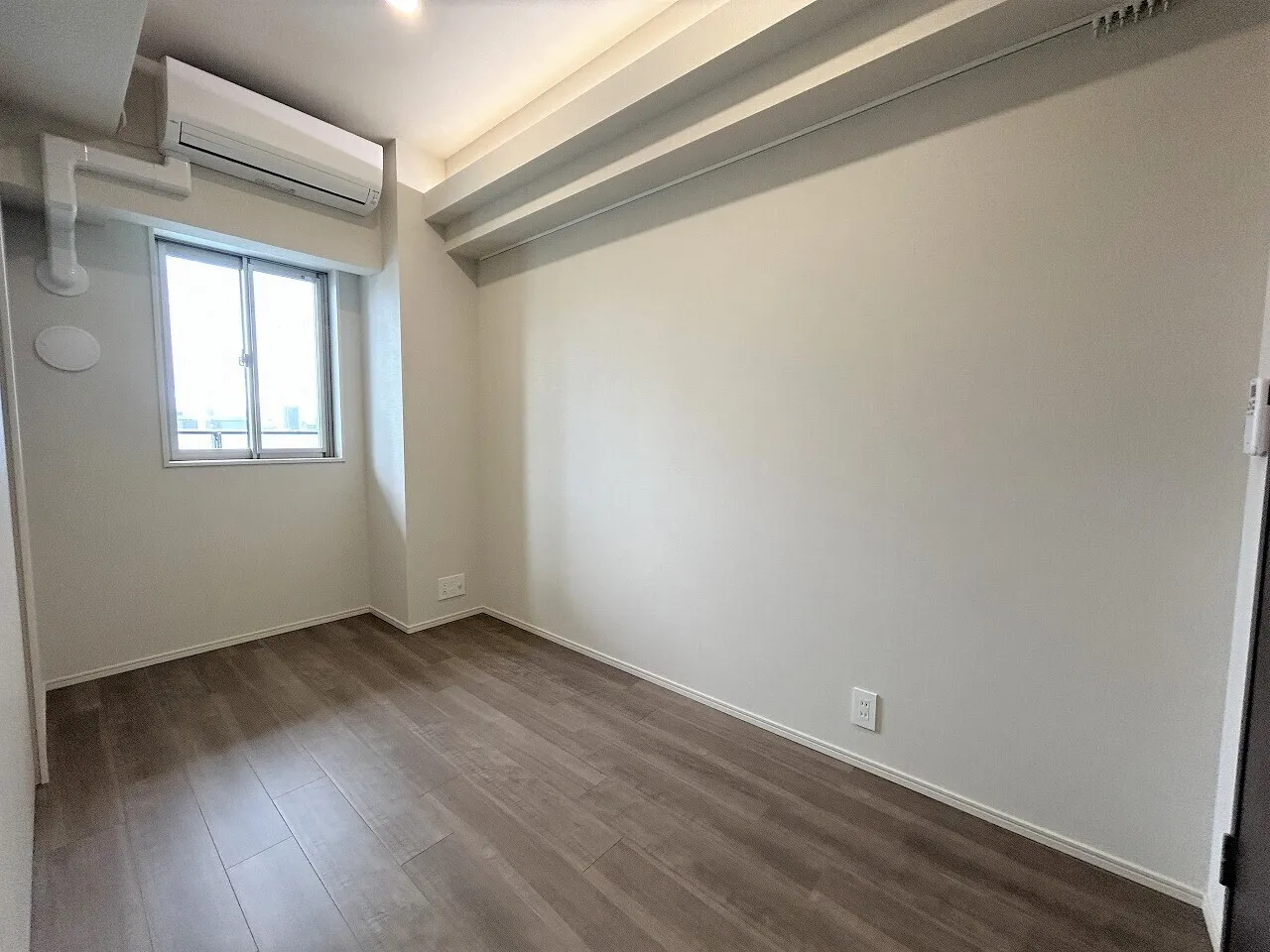 Blanchiesta Kiba - Interior - ["Flooring", "Floor", "Wood flooring"]