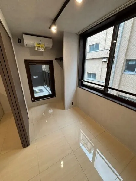 EXAM AKASAKA - Interior - ["Wood", "Flooring", "Floor"]