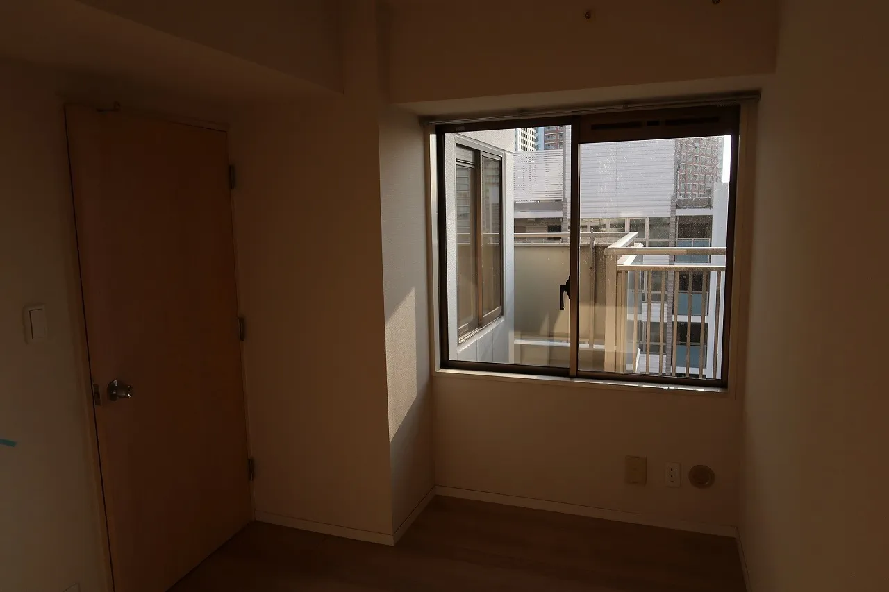 Trinity Shibaura - Interior - ["Fixture", "Window", "Building"]
