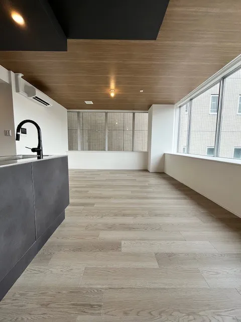 Residia Tower Kamiikebukuro (Tower Building) - Interior - ["Flooring", "Floor", "Wood flooring"]