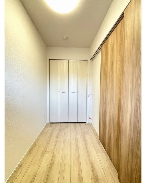 Due Hikifune II - Interior - ["Flooring", "Floor", "Wood flooring"]