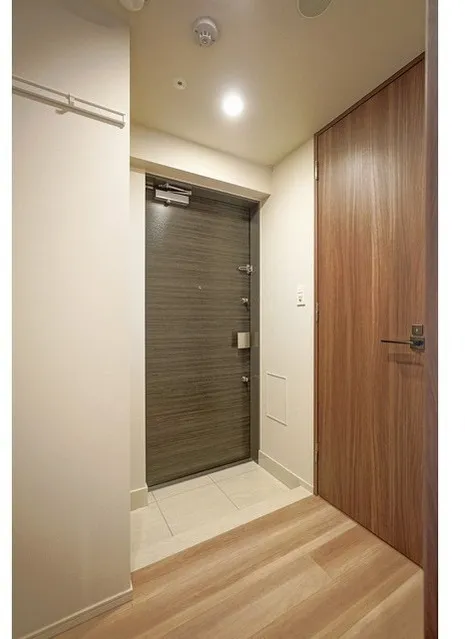 Due Fuchu I - Interior - ["Flooring", "Wood", "Wood flooring"]