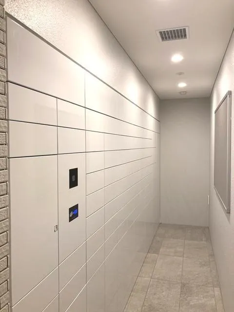 Bowflats Shinagawa Canal Side - Other - ["Fixture", "Flooring", "Building"]
