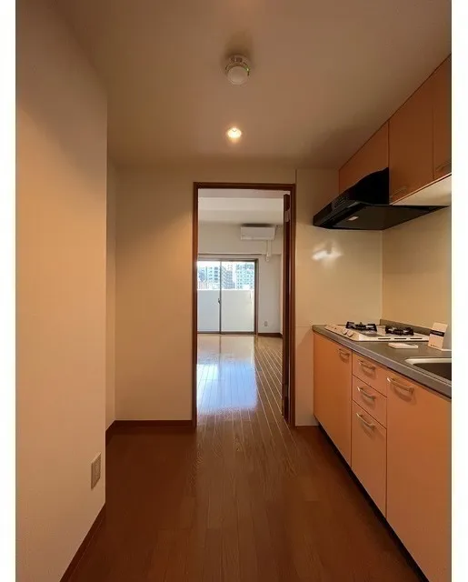 Hillside Ochanomizu - Interior - ["Flooring", "Floor", "Wood"]