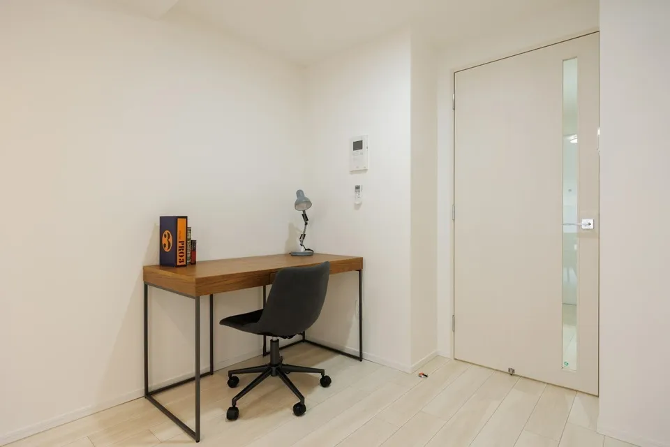 Hmlet Shinjuku Tower - Interior - ["Flooring", "Floor", "Wall"]