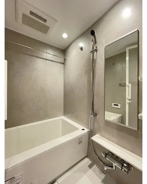 Season Flats Omorinishi - Interior - ["Bathroom", "Plumbing fixture", "Flooring"]
