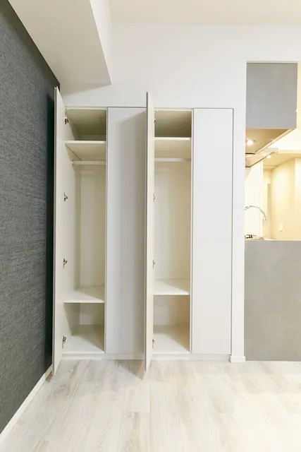 BCN Residence Hatchobori - Interior - ["Building", "Wood", "Floor"]