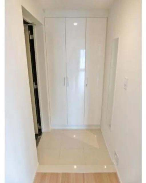 Park Axis Kodenmacho - Interior - ["Flooring", "Floor", "Wood"]