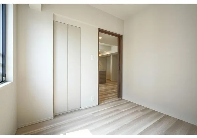 Due Fuchu I - Interior - ["Flooring", "Floor", "Wood flooring"]