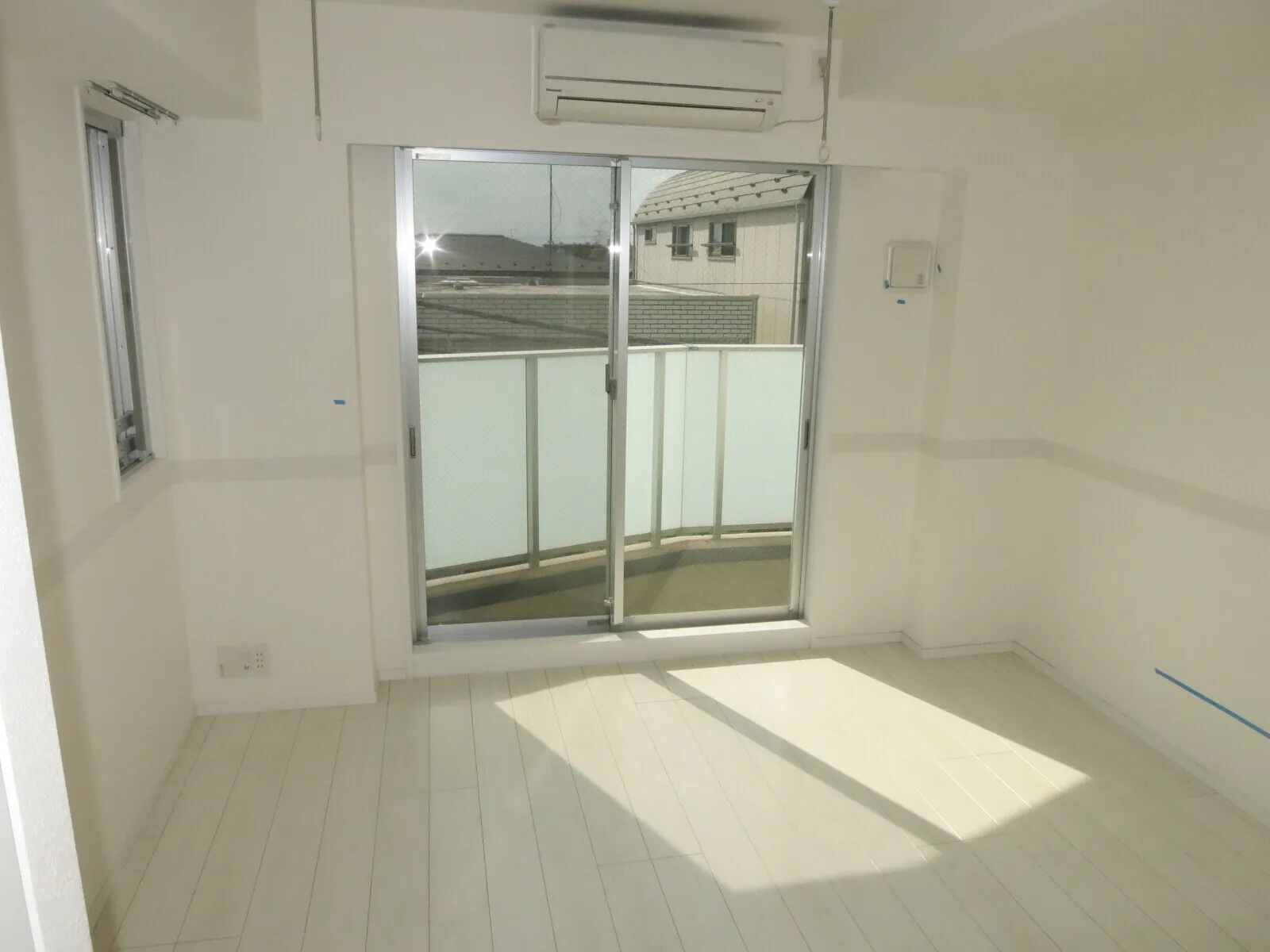 Will Terrace Okusawa - Interior - ["Flooring", "Floor", "Ceiling"]
