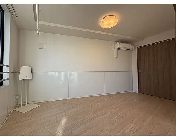 Glorio Shelt Suginami Honancho - Interior - ["Flooring", "Floor", "Wall"]