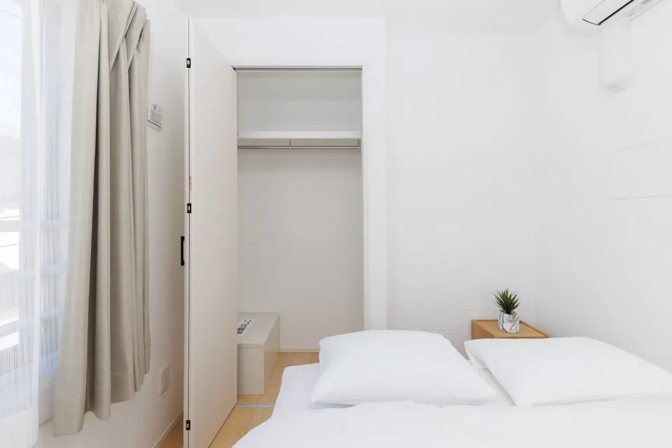 Hmlet Nishi-Shinjuku - Interior - ["Interior design", "Floor", "Furniture"]