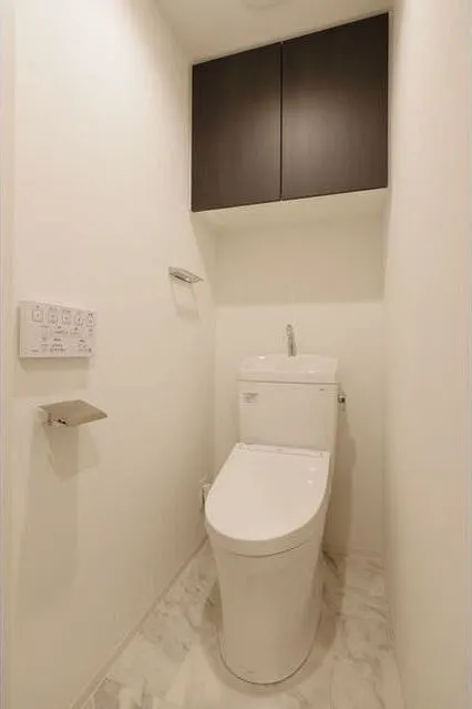 SUNIVAS Iidabashi - Interior - ["Plumbing fixture", "House", "Wood"]