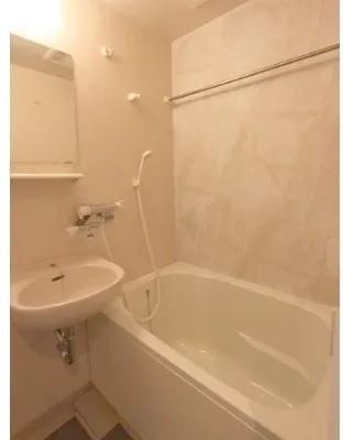Luxury Apartment Nishi Shinjuku - Interior - ["Flooring", "Floor", "Plumbing fixture"]