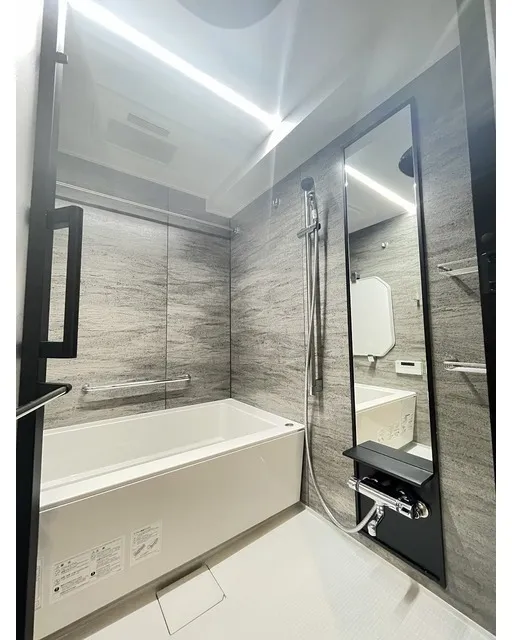 Comforia Liv Nagafukucho - Interior - ["Flooring", "Floor", "Interior design"]