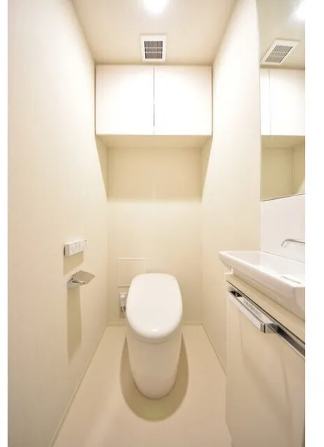 343 Residence Nishiazabu (Open Residence) - Interior - ["Toilet seat", "Flooring", "Floor"]