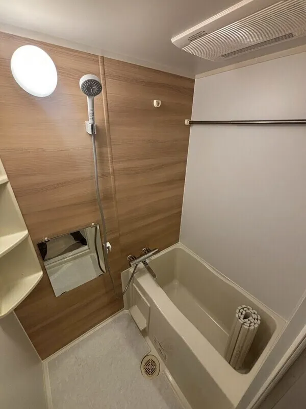 Canvas Itabashi - Interior - ["Flooring", "Plumbing fixture", "Floor"]