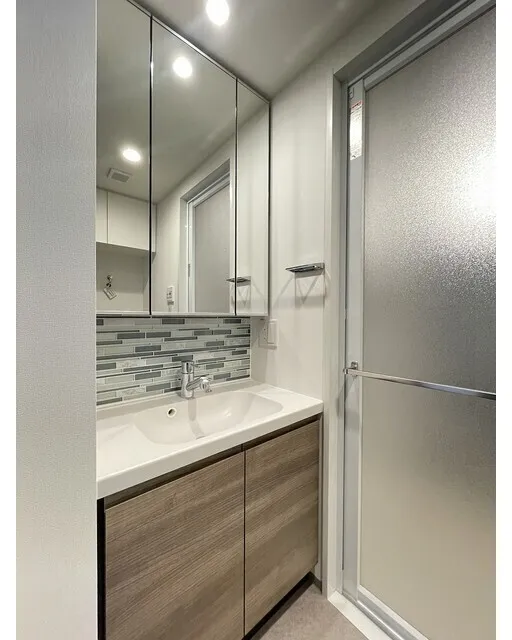 Stylio Kamata West - Interior - ["Flooring", "Floor", "Interior design"]
