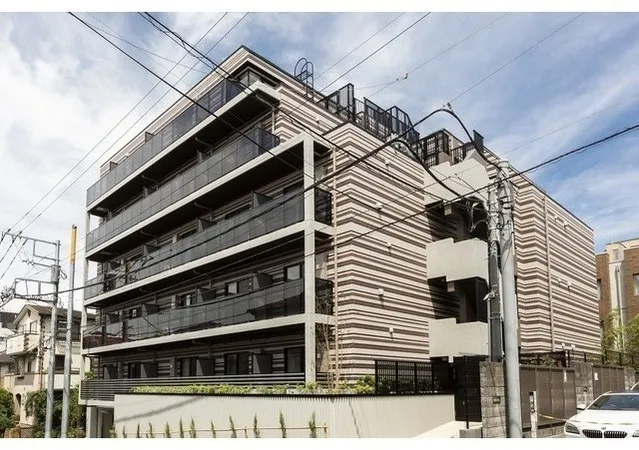 Prato Miyasaka - Exterior - ["Cloud", "Sky", "Building"]