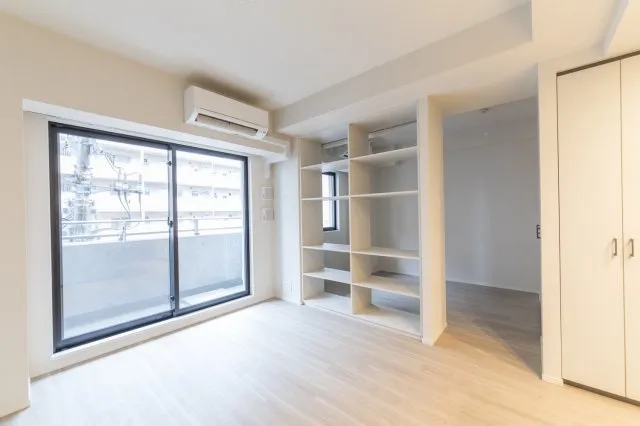 Proud Flat Shibuya Tomigaya - Interior - ["Furniture", "Window", "Shelf"]