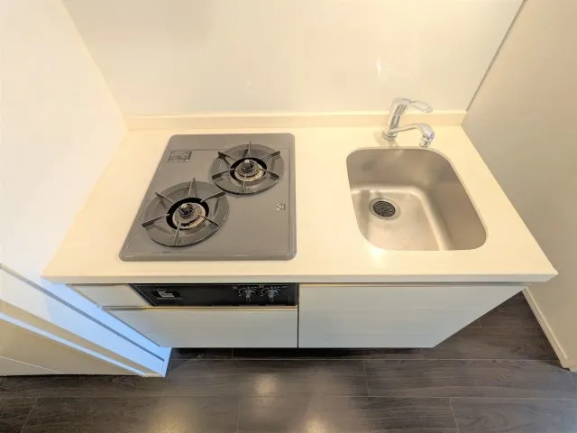 Premium Cube Higashijujo Aria - Interior - ["Major appliance", "Kitchen", "Flooring"]