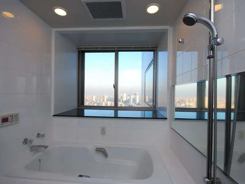 La Tour Shiodome - Interior - ["Property", "Plumbing fixture", "Tap"]