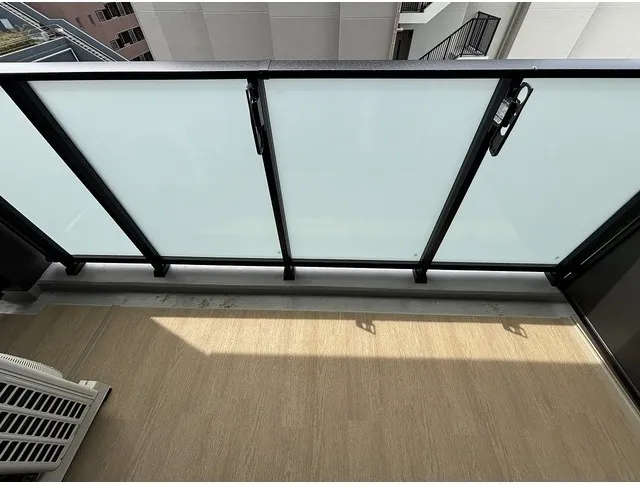 Wellis Urban Sumiyoshi East - Interior - ["Glass", "Metal", "Daylighting"]