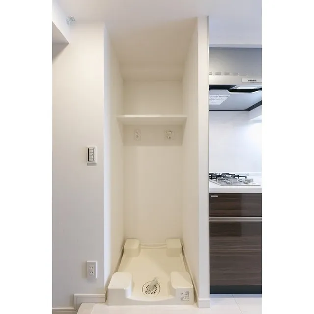 Bow Flats Sumiyoshi - Interior - ["Building", "House", "Wood"]