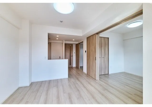 Due Oku - Interior - ["Flooring", "Floor", "Apartment"]