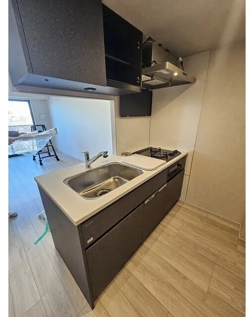 AIFLAT Yoyogi Uehara - Interior - ["Kitchen", "Floor", "Major appliance"]