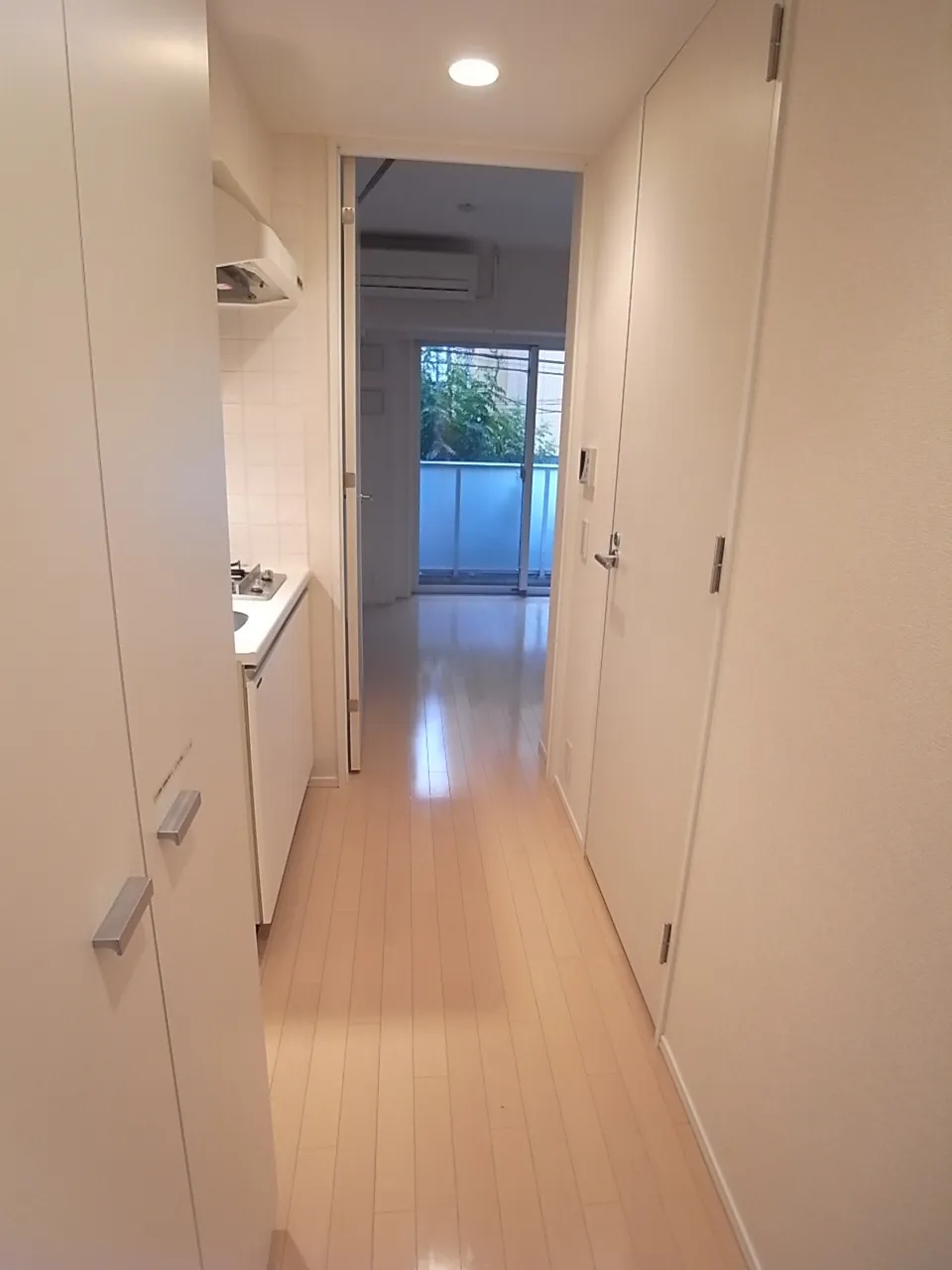 Residence Omori - Interior - ["Flooring", "Floor", "Apartment"]