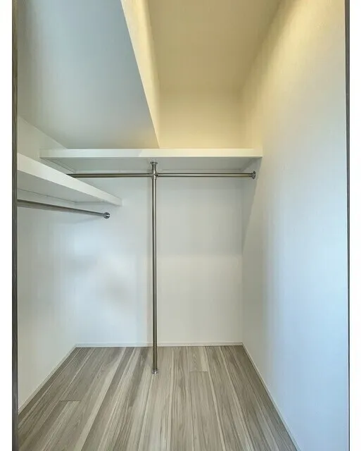 Stylio Kamata West - Interior - ["Wood", "Flooring", "Floor"]