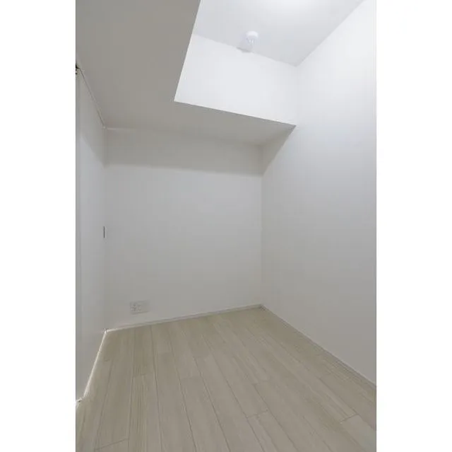 Comforia Morishita Riverside - Interior - ["Building", "Fixture", "Window"]
