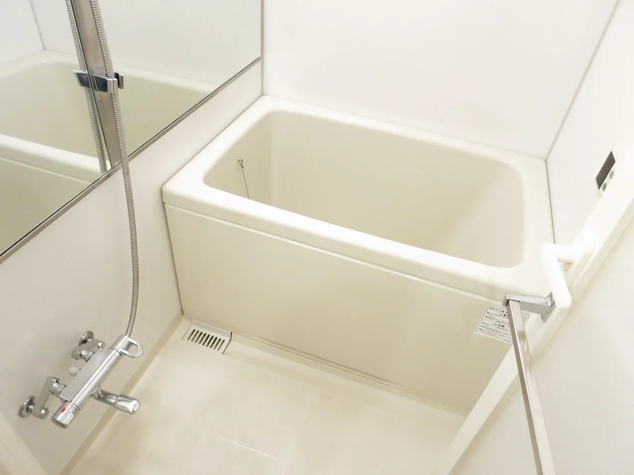 Residence Ryogoku Ekimae - Interior - ["Plumbing fixture", "Bathroom", "Flooring"]