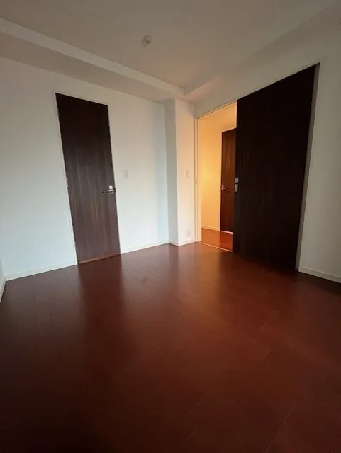 Residia Tower Kamiikebukuro (Tower Building) - Interior - ["Floor", "Flooring", "Wood"]
