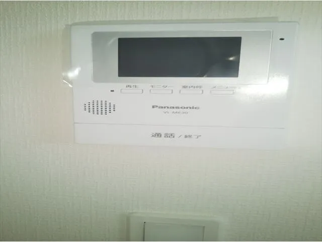 Kolet Yokohama Rokkakubashi #04 - Interior - ["Electronic device", "Electronics", "Display device"]