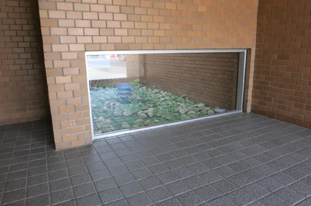 Dwell Seta - Exterior - ["Road surface", "Rectangle", "Brickwork"]