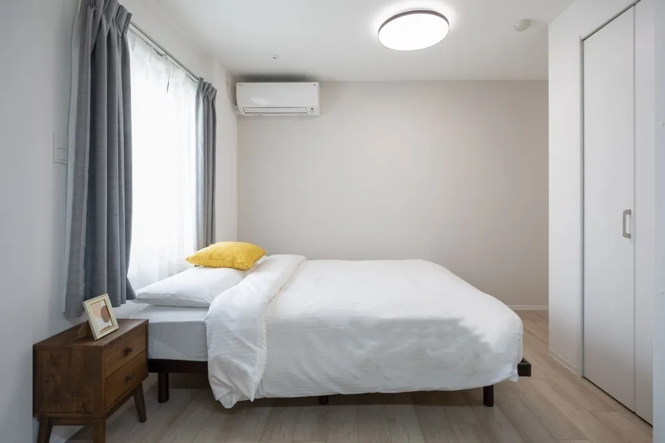 Hmlet Sangenjaya II - Interior - ["Furniture", "Interior design", "Bedroom"]