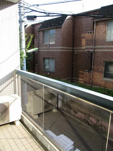 Taishido East - Interior - ["Window", "Building", "Architecture"]