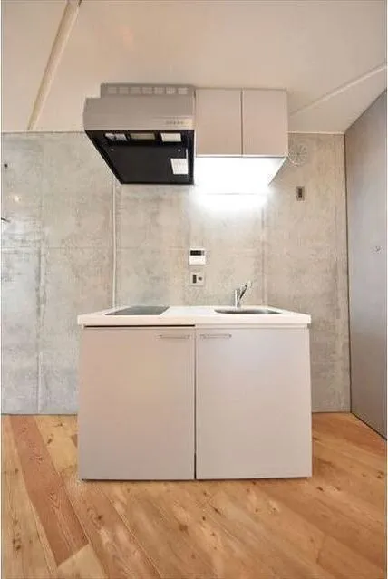 FARE Uehara Noye EAST - Interior - ["Flooring", "Interior design", "Floor"]